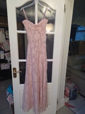 h and m pink lace dress H&M Pink Lace Detail Dress